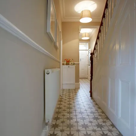 The Escape Luxury Townhouse With Parking *