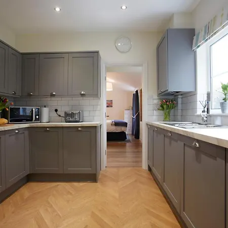 The Escape Luxury Townhouse With Parking