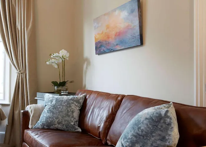 The Escape Luxury Townhouse With Parking York