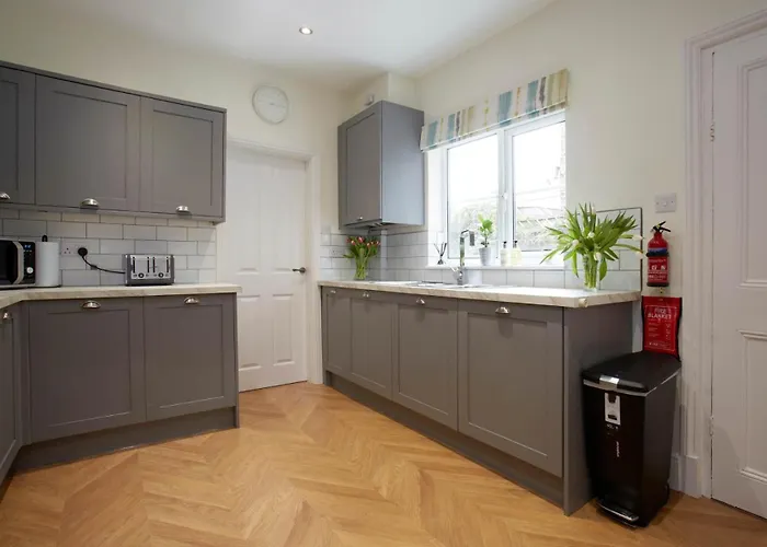 The Escape Luxury Townhouse With Parking York
