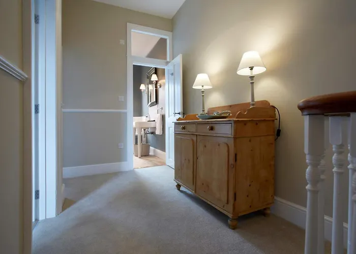 The Escape Luxury Townhouse With Parking York
