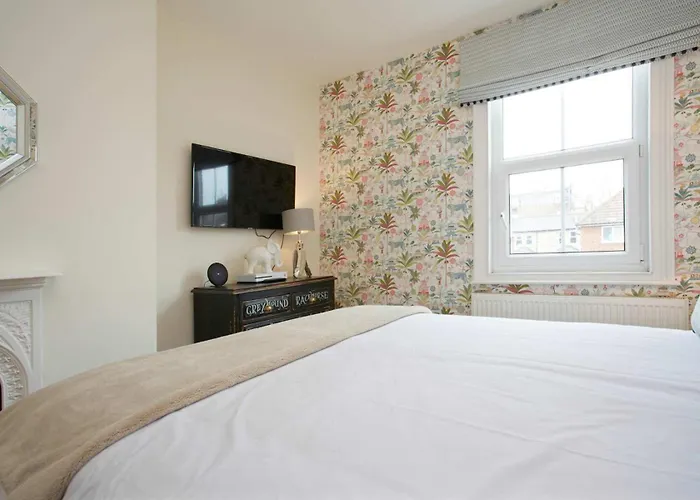 Vakantiehuis The Escape Luxury Townhouse With Parking