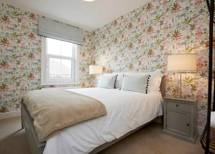 Vakantiehuis The Escape Luxury Townhouse With Parking *