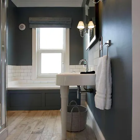 Hébergement de vacances The Escape Luxury Townhouse With Parking *