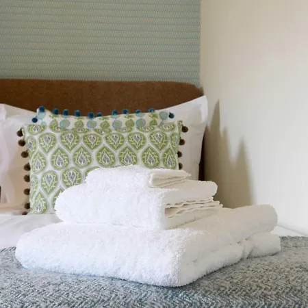 Hébergement de vacances The Escape Luxury Townhouse With Parking