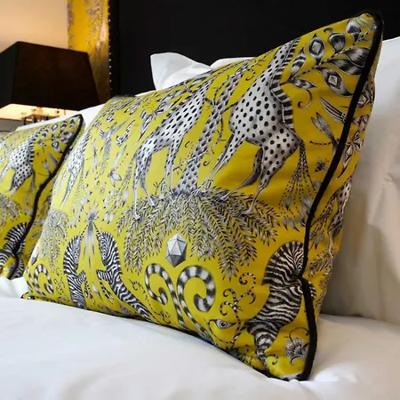 The Escape Luxury Townhouse With Parking