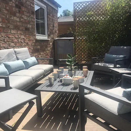 The Escape Luxury Townhouse With Parking Hébergement de vacances